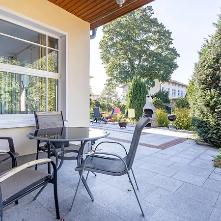 Kaiserbad-heringsdorf-lauschiges-ferienhaus-achtern * Heringsdorf